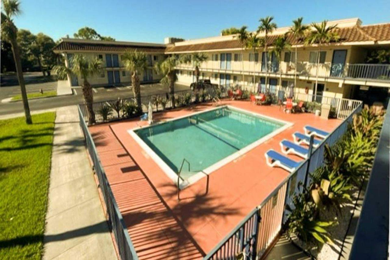 Motel 6 Riviera Beach Fl ภายนอก รูปภาพ